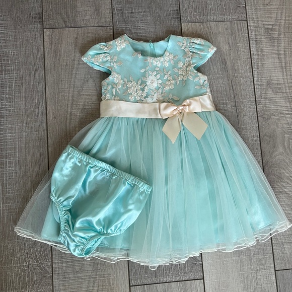 Bonnie Baby girls lace bodice, full mesh skirt formal, party dress size 24 month - Picture 4 of 6